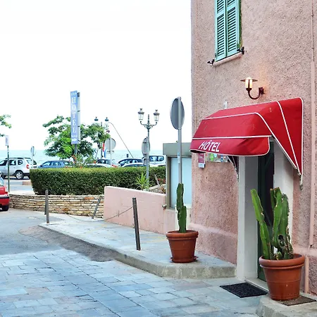 Hotel Posta Vecchia 3*