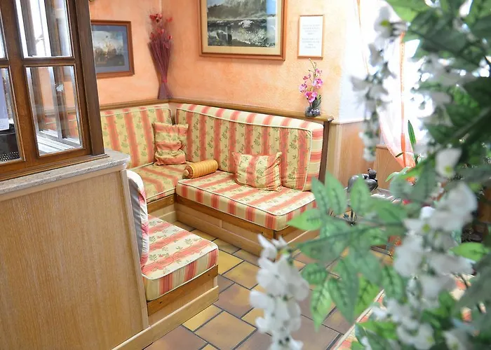 Posta Vecchia Hotel 3*