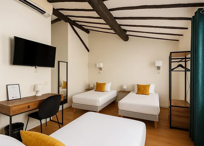 Posta Vecchia Hotel 3*