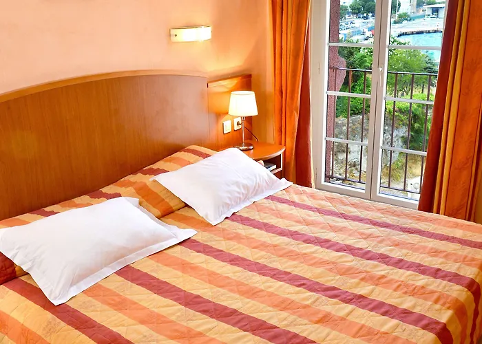 Posta Vecchia 3* Bastia (Corsica)