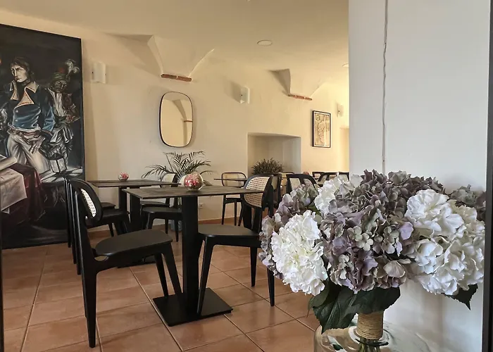 Hotel Posta Vecchia 3*