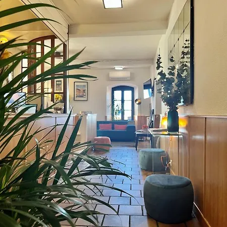 Posta Vecchia Hotel 3*