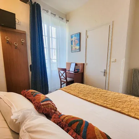 Posta Vecchia 3* Bastia (Corsica)