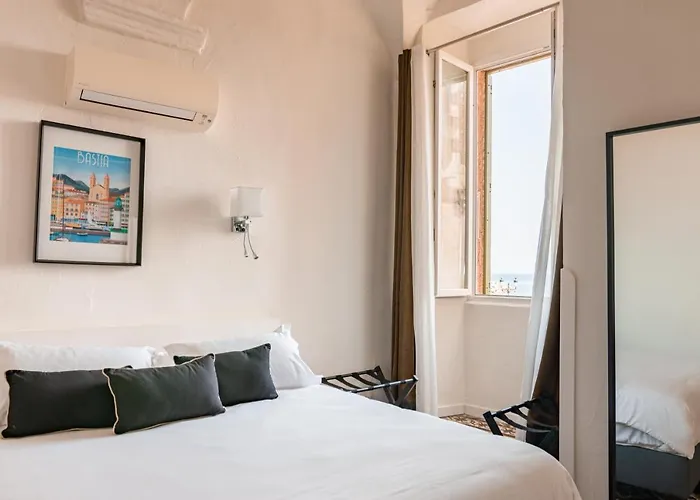 Posta Vecchia Hotel 3*