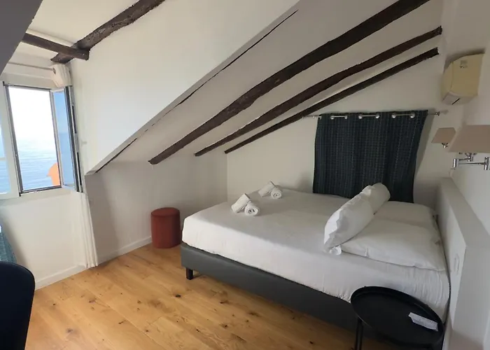 Posta Vecchia Hotel 3*